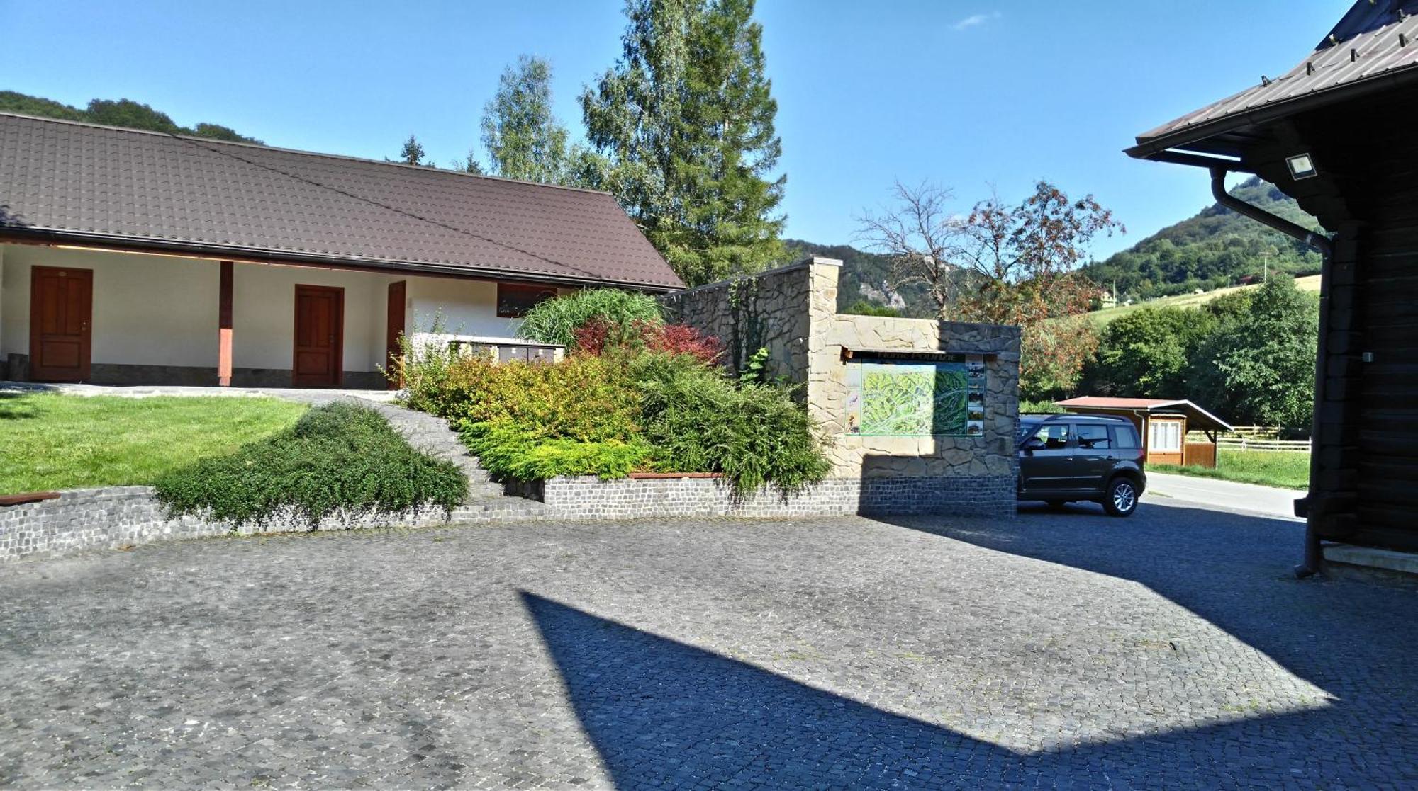 Penzion Manin Považská Bystrica Exterior foto