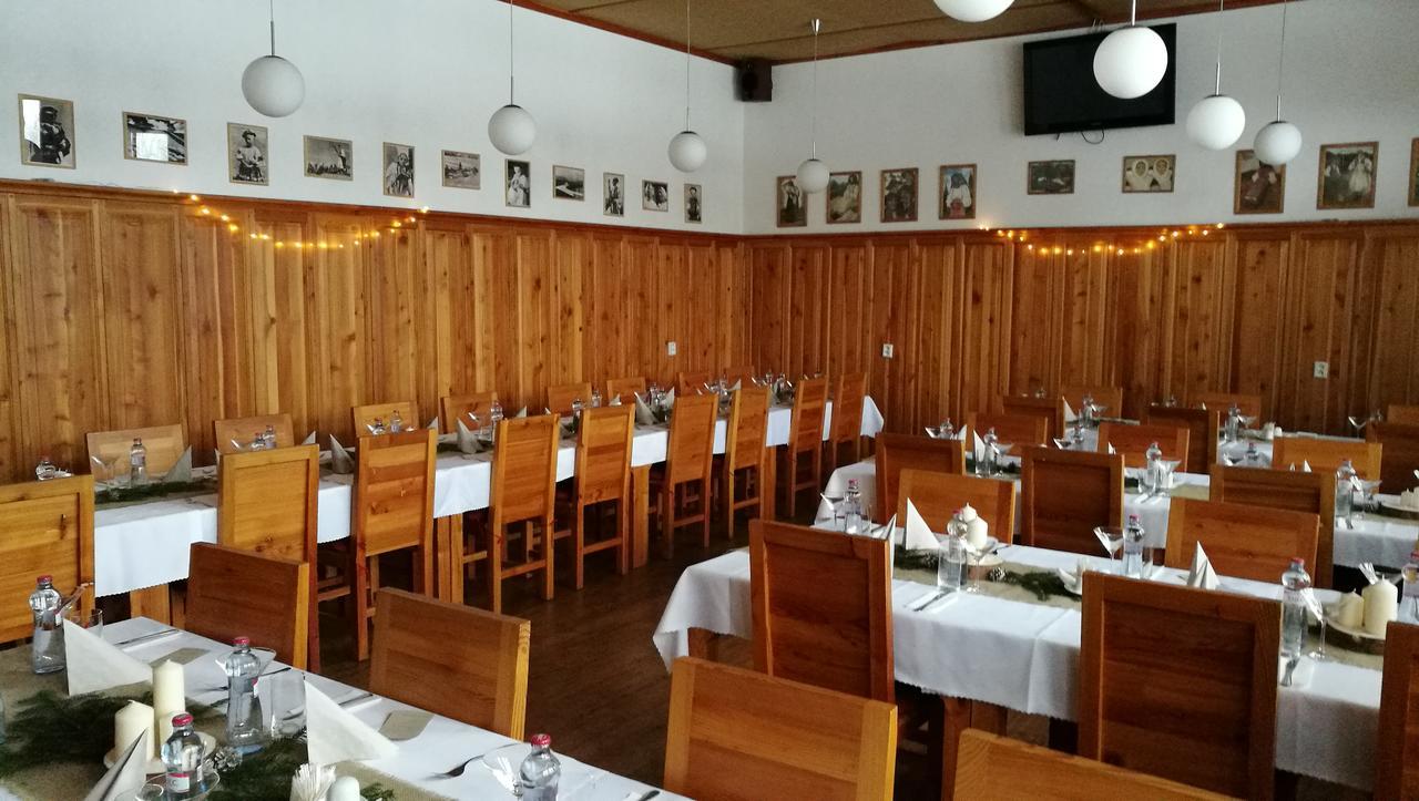 Penzion Manin Považská Bystrica Exterior foto