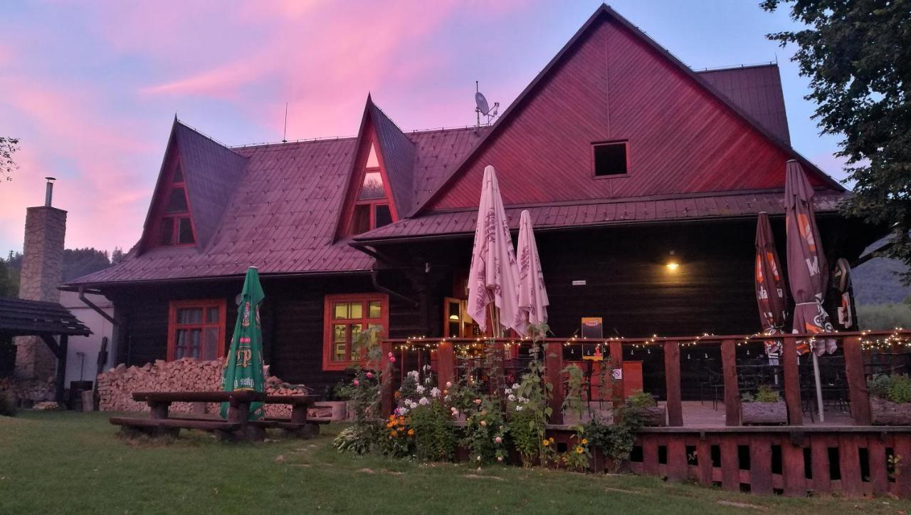 Penzion Manin Považská Bystrica Exterior foto